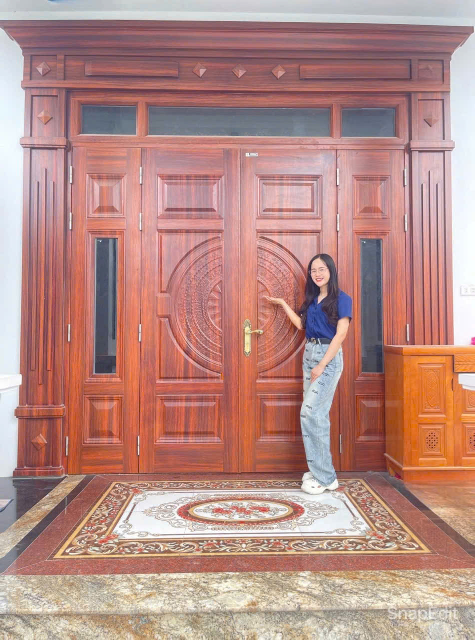 Cửa Huỳnh nguyên tấm  - 4 cánh vân gỗ lim